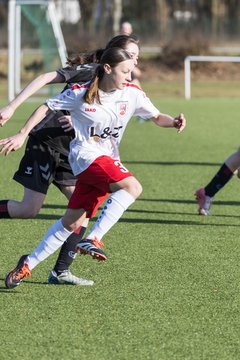 Bild 88 - wBJ SV Wahlstedt - SV Henstedt Ulzburg : Ergebnis: 0:1